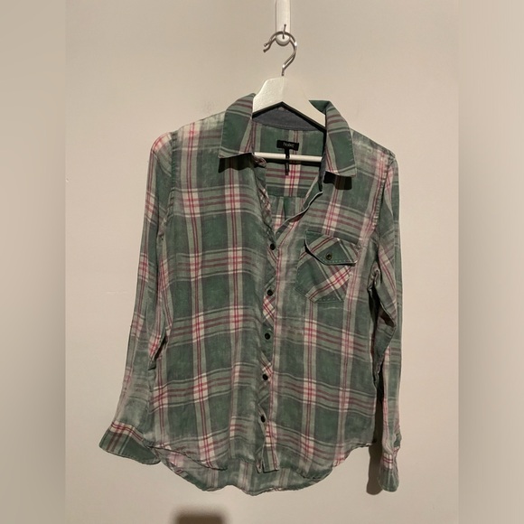 Passport Tops - Nollie pac sun Women's acid wash Flannel Shirt medium‎